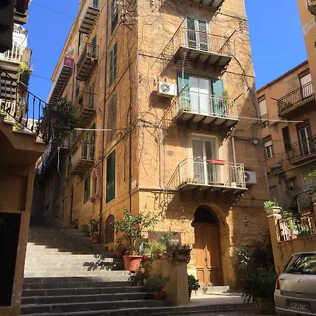 La Reggia Degli Dei - Monolocale Apartment