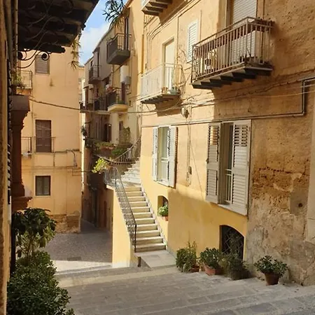 La Reggia Degli Dei - Monolocale Apartment